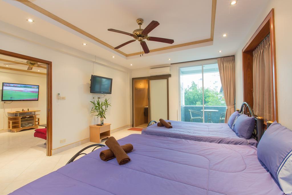 Patong Studio Apartments And Dormitory Room photo