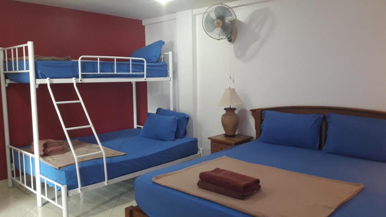 Patong Studio Apartments And Dormitory Room photo