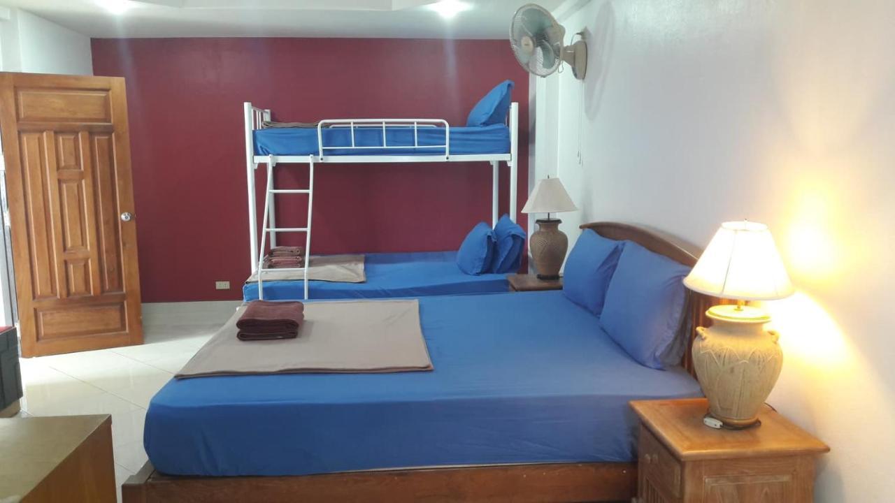 Patong Studio Apartments And Dormitory Room photo